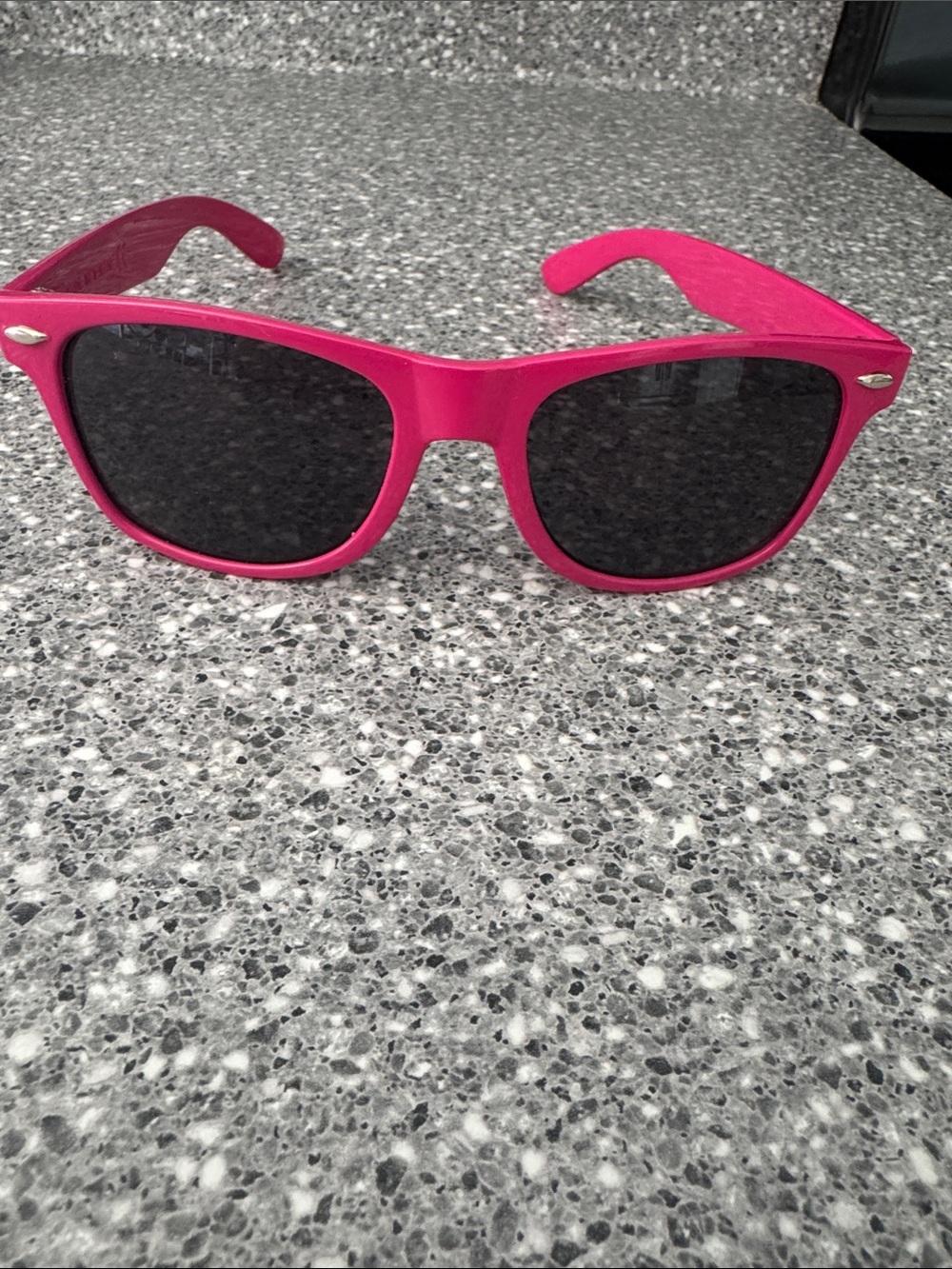 Magenta Flag nor Fail sunglasses